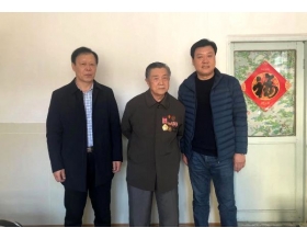 標(biāo)題：致敬最可愛的人——海德試驗(yàn)公司為老戰(zhàn)士送去抗美援朝出國作戰(zhàn)70周年紀(jì)念章
瀏覽次數(shù)：1913
發(fā)表時(shí)間：2020-11-16