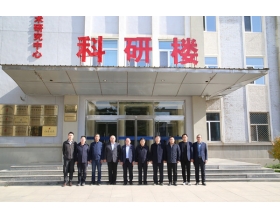標(biāo)題：賽罕區(qū)政協(xié)黨組書記、主席焦瑞河一行調(diào)研呼和浩特分院
瀏覽次數(shù)：1200
發(fā)表時(shí)間：2023-11-02